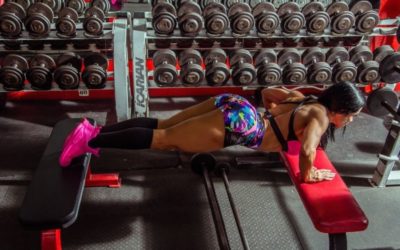 Cómo hacer CrossFit en un gimnasio. Ideas de ejercicios y entrenos.